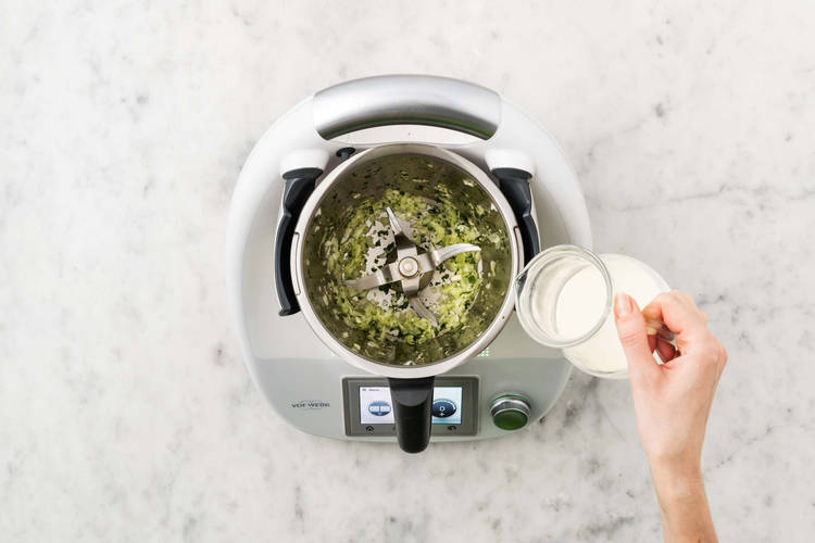 Käsesoße zubereiten