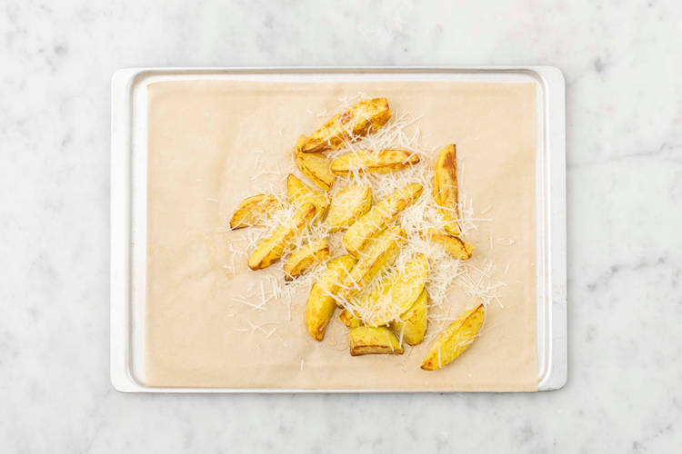 Kartoffelspalten wenden