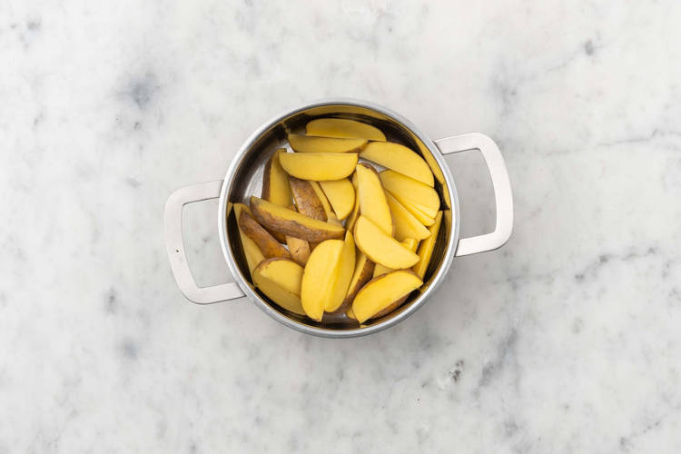 Précuire les pommes de terre