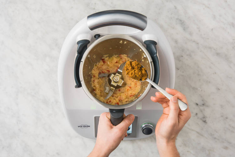 Curry zubereiten