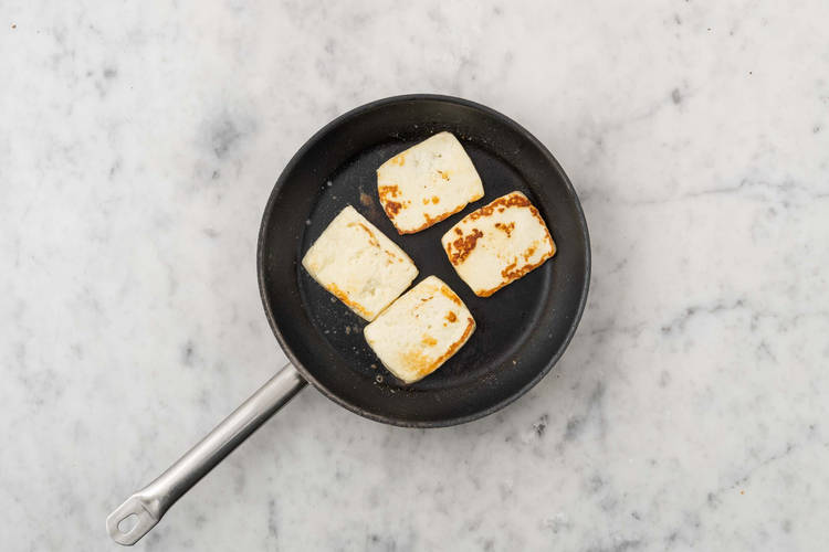 Cuocere il formaggio stile Cipro