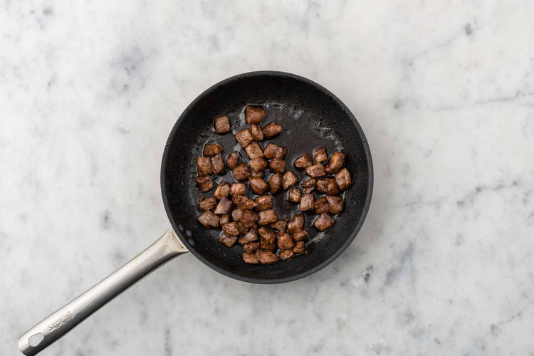 Cuire les émincés de bœuf