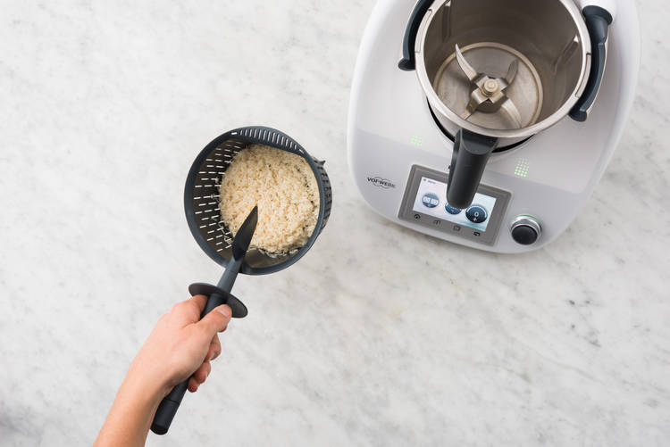 Reis garen & Gemüse backen