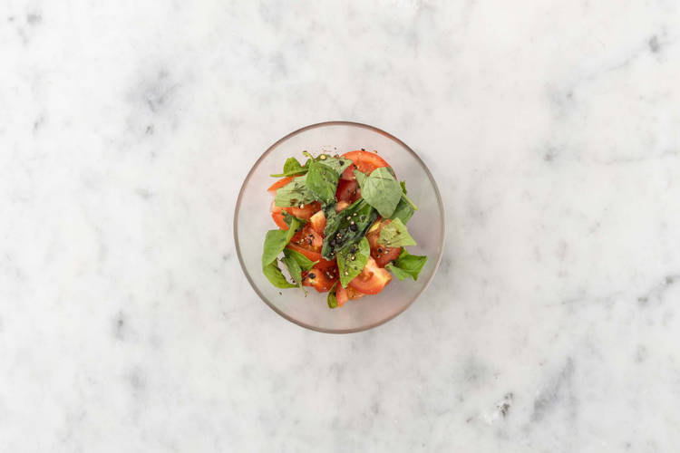 Blanda tomatsallad