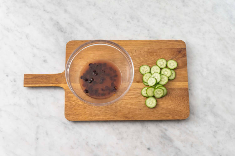 Faire la vinaigrette et préparer