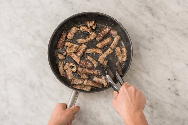 Fleisch anbraten