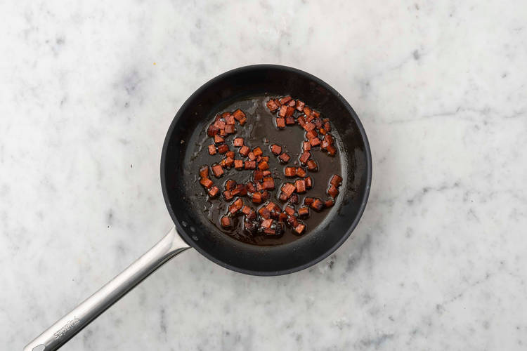 Chorizo anbraten