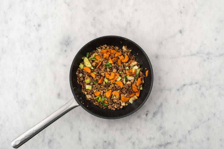 Tillsätt morot & pak choi