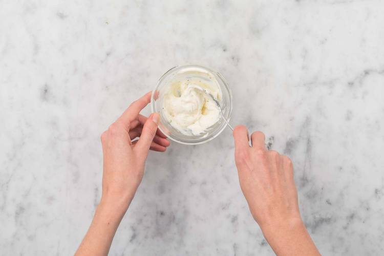 Préparer la mayonnaise à la truffe