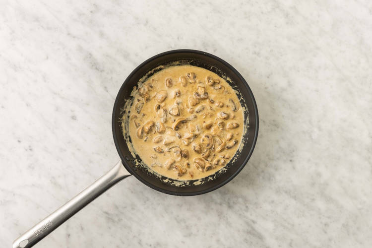 Faire la sauce aux champignons