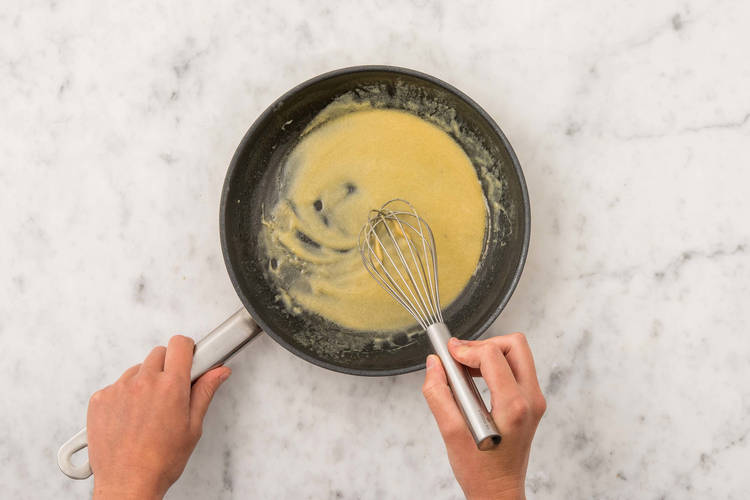 Préparer la sauce à la moutarde