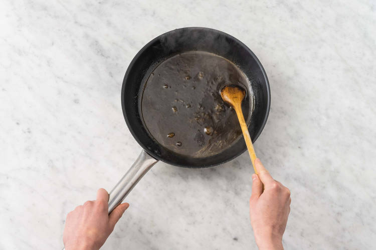 Finish apricot sauce