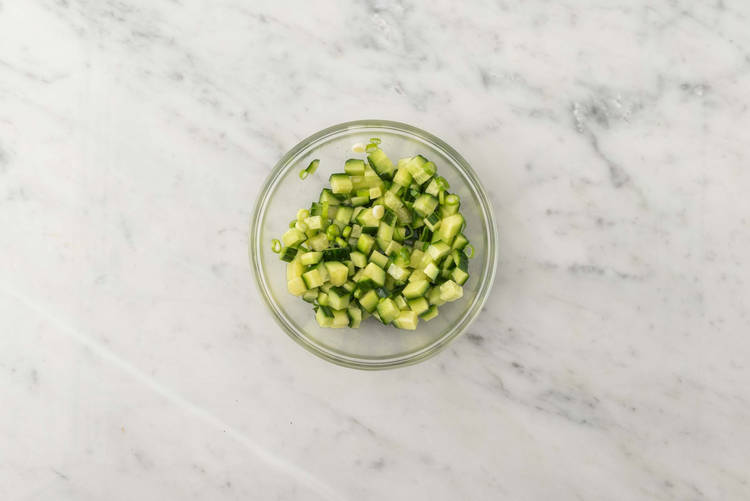 Bland agurkesalat