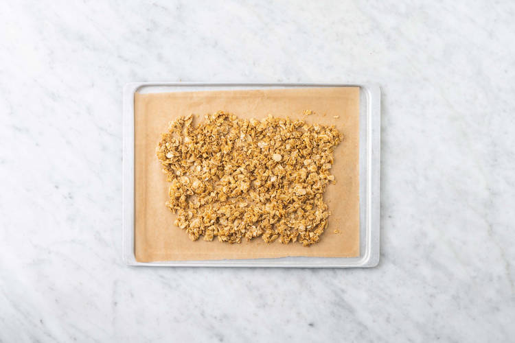 Make maple almond granola
