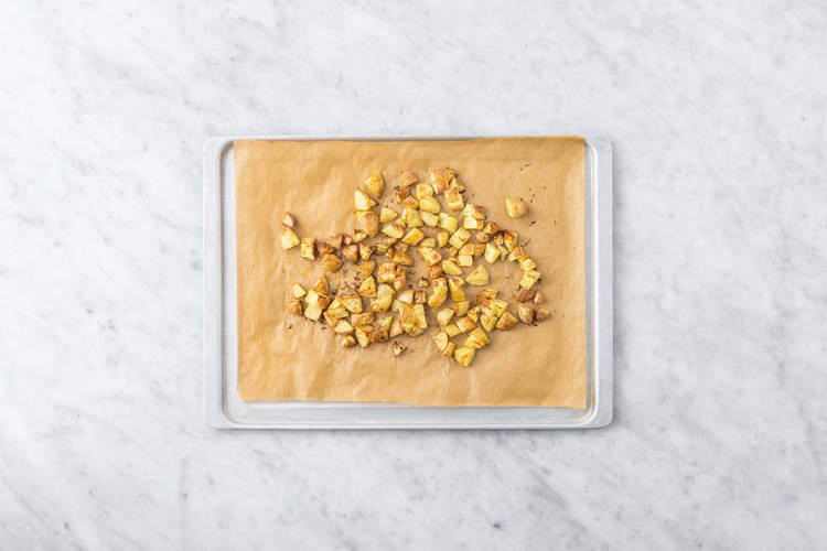 Préparer et rôtir les pommes de terre