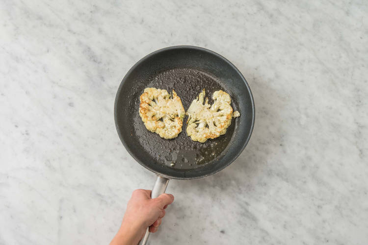 Bloemkoolsteak bakken