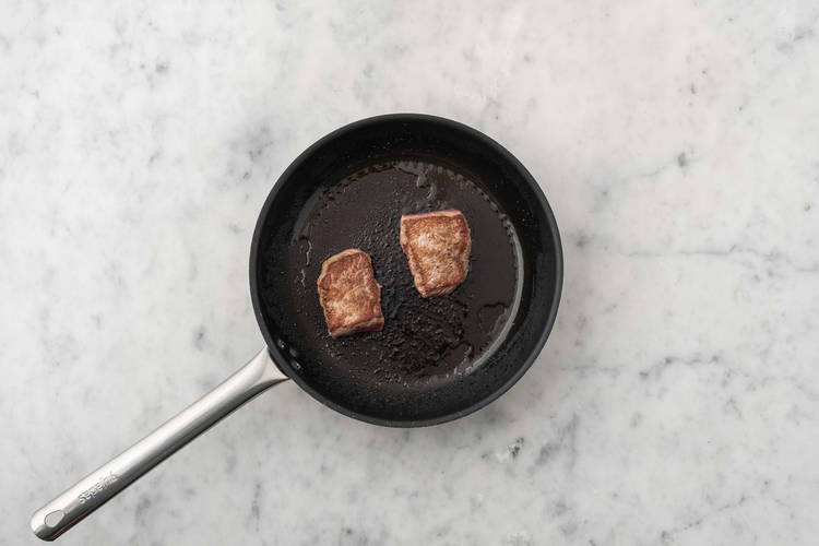 Rindssteaks braten
