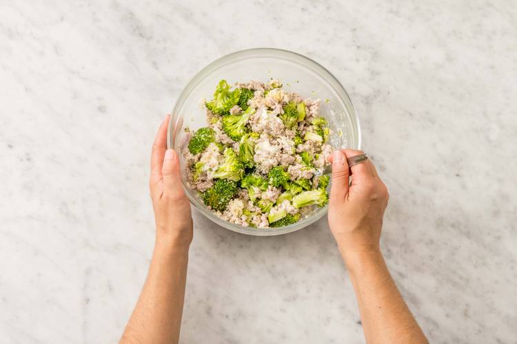 Broccoli koken en mengen