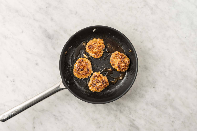 Commencer la cuisson des galettes