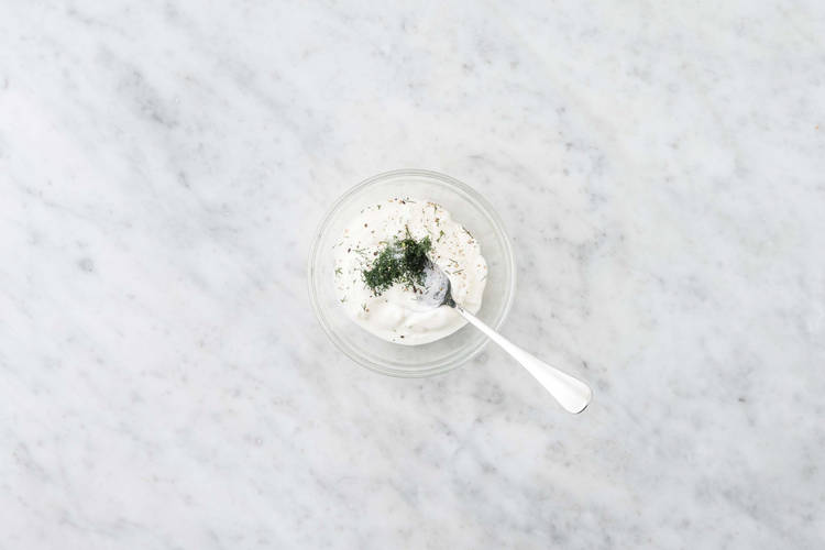 Preparare la salsa yogurt