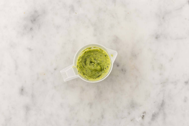 Preparare il pesto di edamame