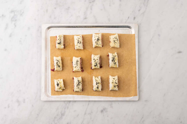 Slice and bake sausage rolls