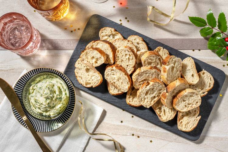 Baguette met zelfgemaakte kruidenboter