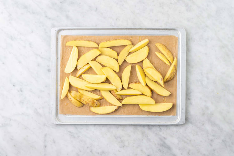 Hornea las patatas