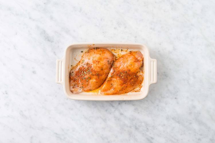 Enfourner le poulet