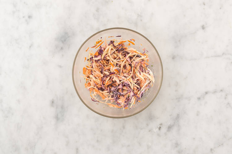 Make your Zesty Slaw