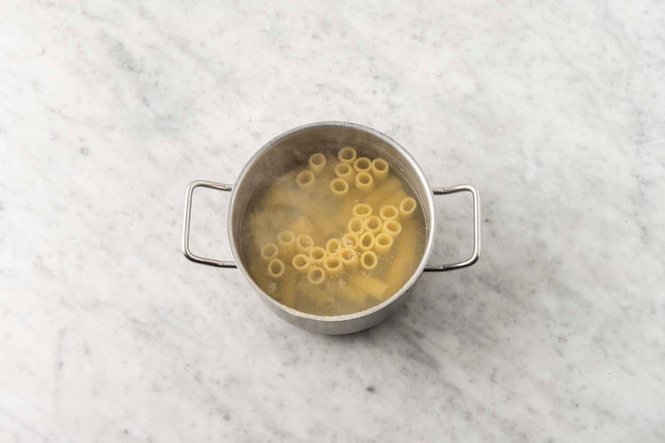 Cuocere la pasta