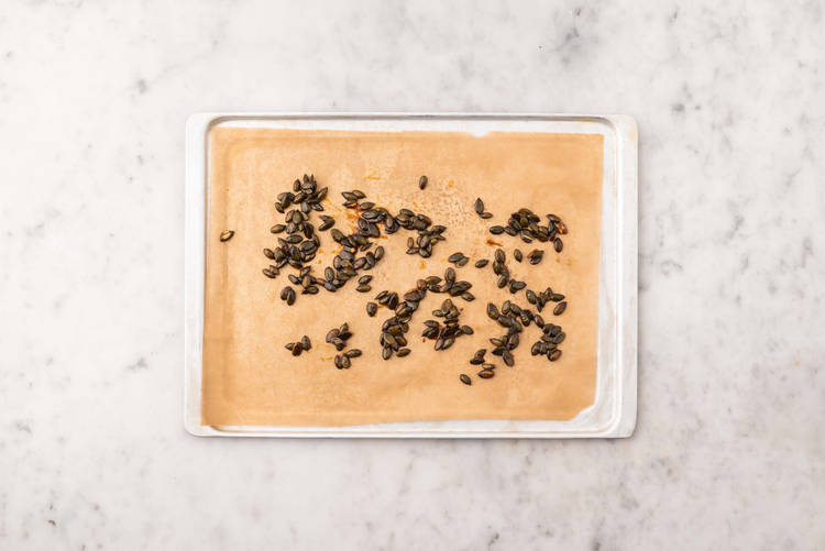 Caraméliser les graines de citrouille