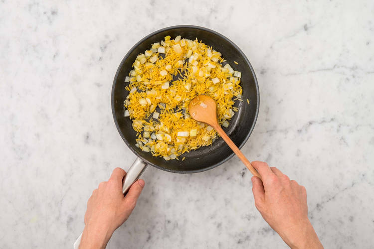 Combina los vegetales con el orzo