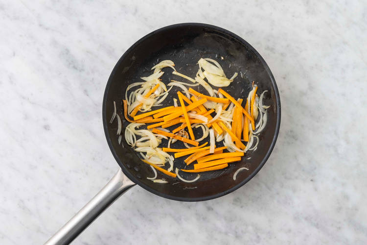 Steg løg og gulerod