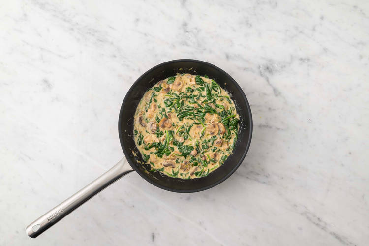 Cook mushroom-spinach filling