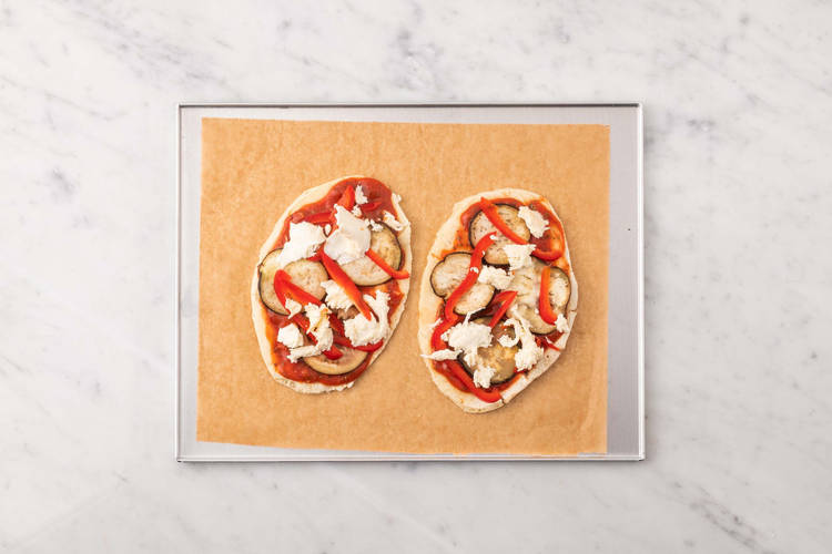 Garnir la pizza