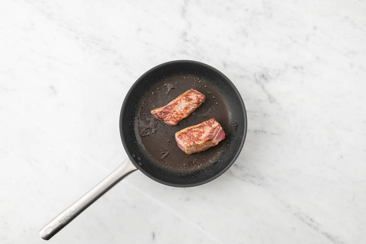 Cuocere la carne