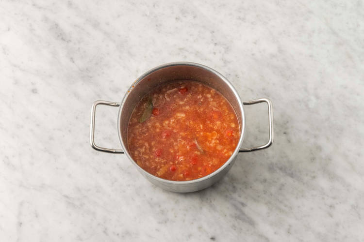 Cuocere il sugo