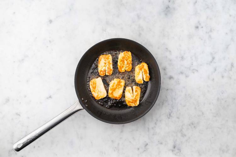 Poêler le fromage à griller