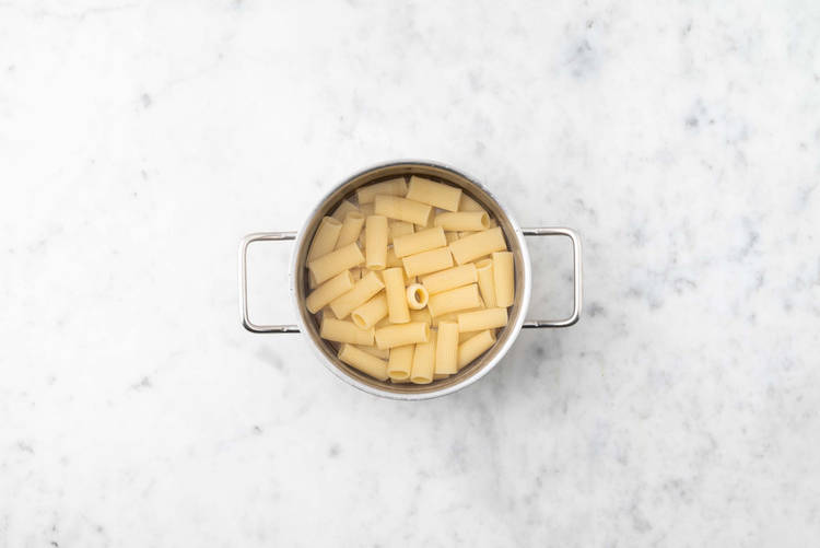 Cocina los rigatoni