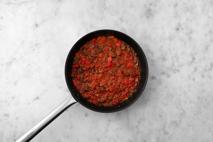 Añade el tomate