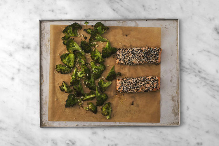 Tilsæt hvidløg til broccoli