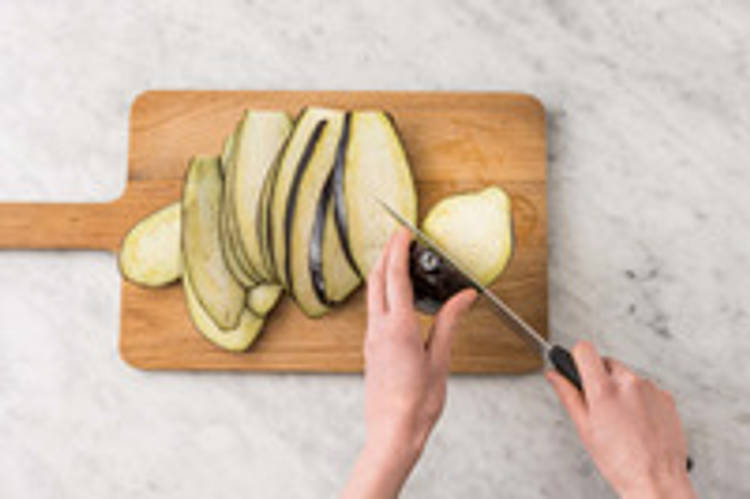 Aubergine snijden