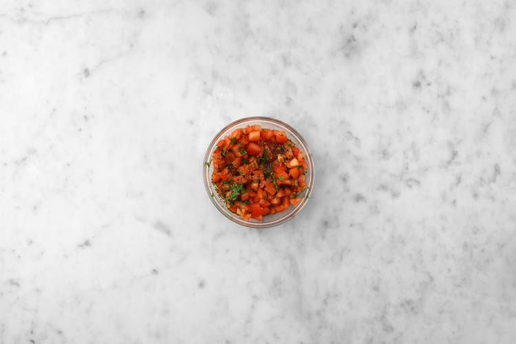 Préparer la salsa de tomate