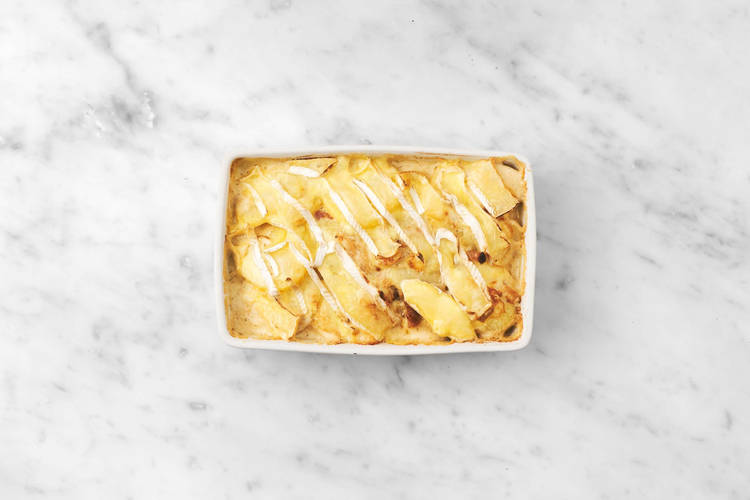 Enfourner la tartiflette