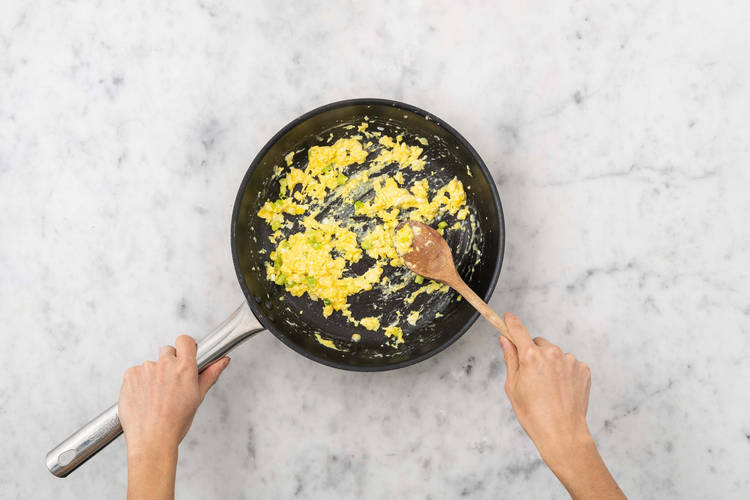 Préparer les œufs brouillés