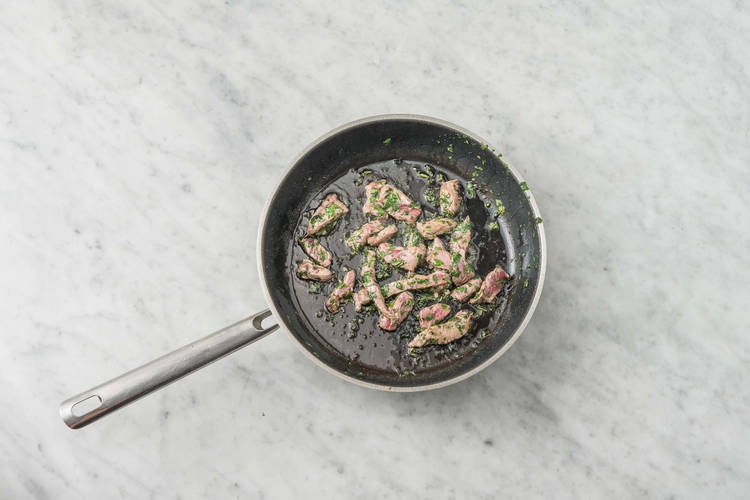 Biefstukreepjes bakken