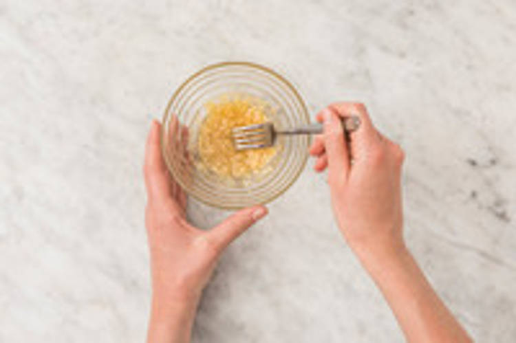 Préparer la sauce au wok