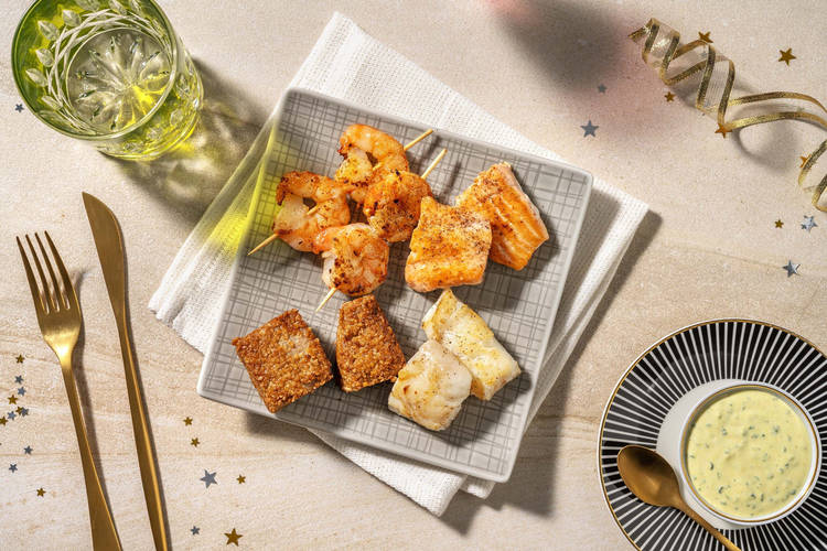 Vistrio met garnalenspies met bieslooksaus en gomasio