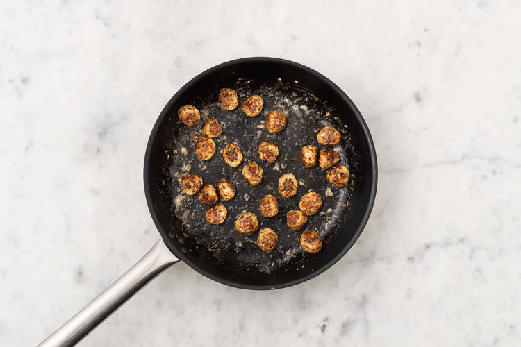 Gehaktballetjes bakken